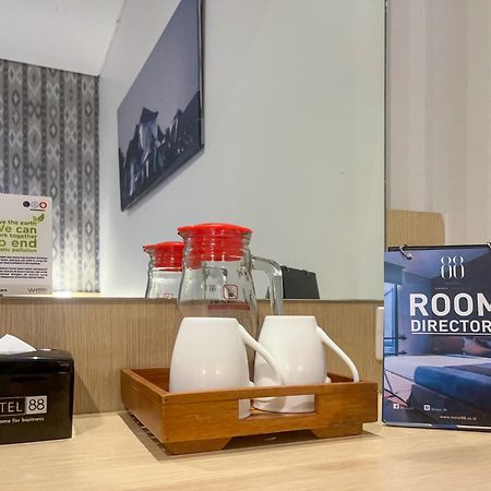 Hotel 88 Embong Malang Tunjungan Surabaya By Wh - Breakfast With The Best View On The Highest Floor And Strategic Location In The City Center Exterior photo