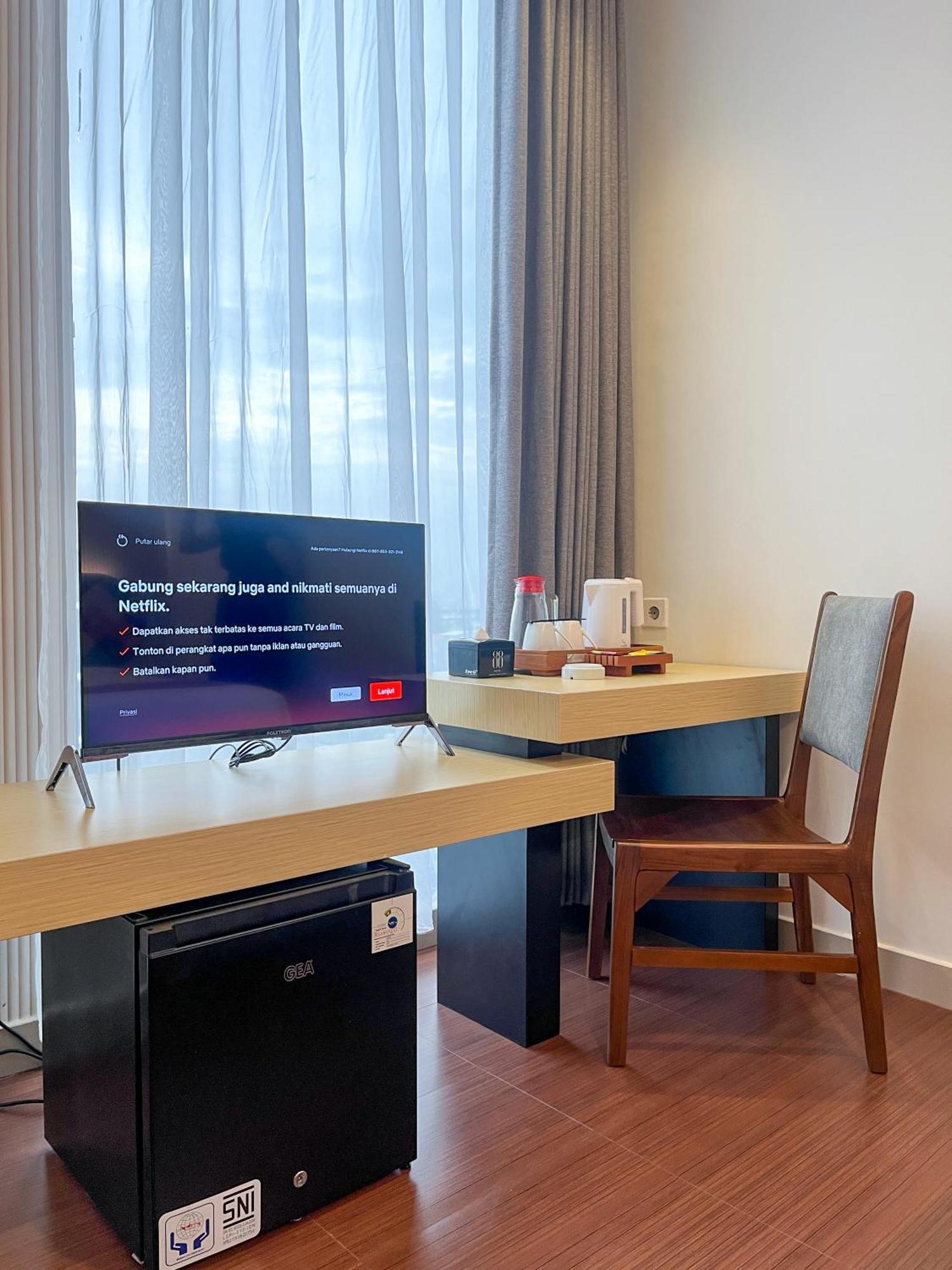 Hotel 88 Embong Malang Tunjungan Surabaya By Wh - Breakfast With The Best View On The Highest Floor And Strategic Location In The City Center Exterior photo