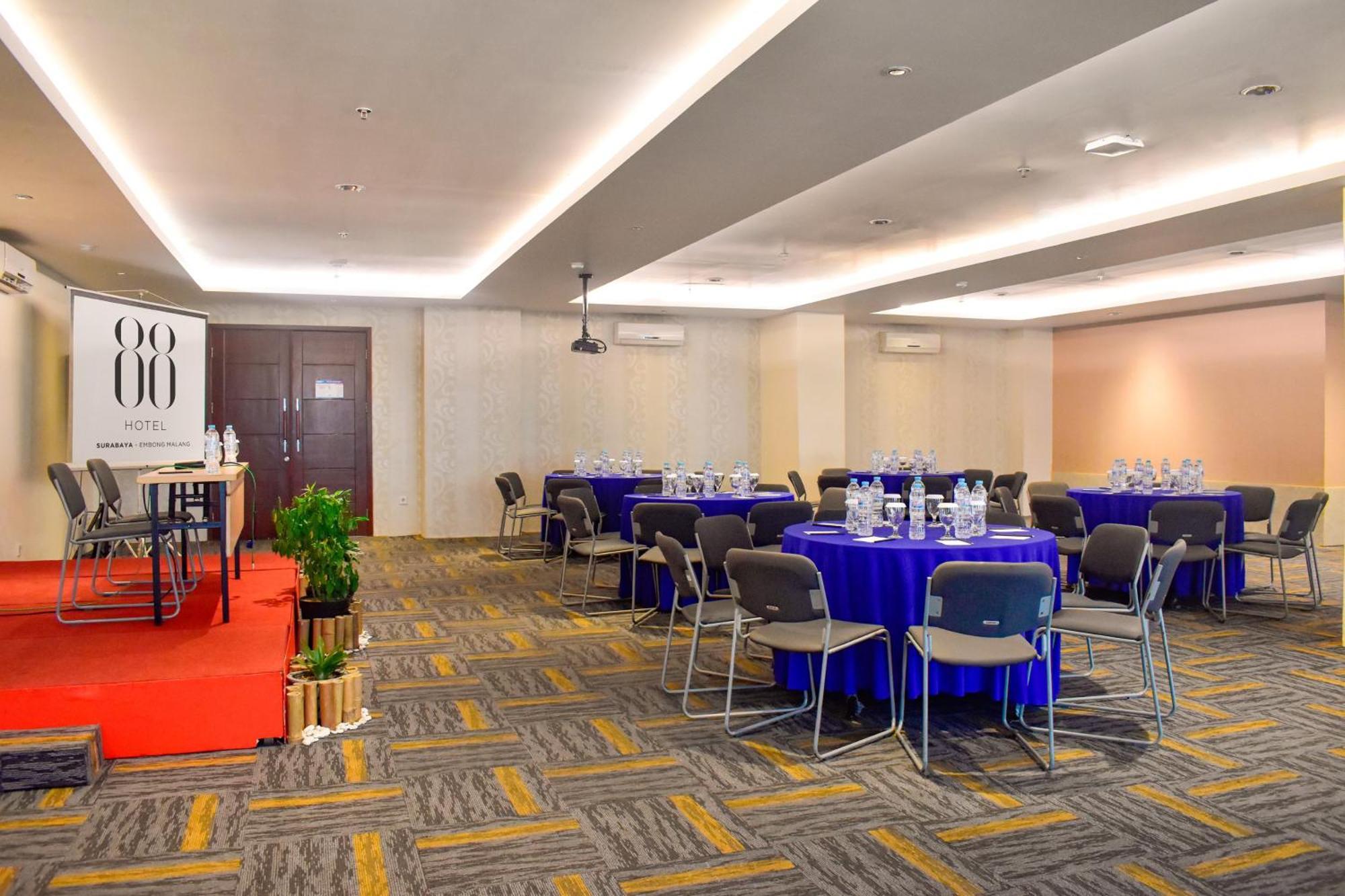 Hotel 88 Embong Malang Tunjungan Surabaya By Wh - Breakfast With The Best View On The Highest Floor And Strategic Location In The City Center Exterior photo
