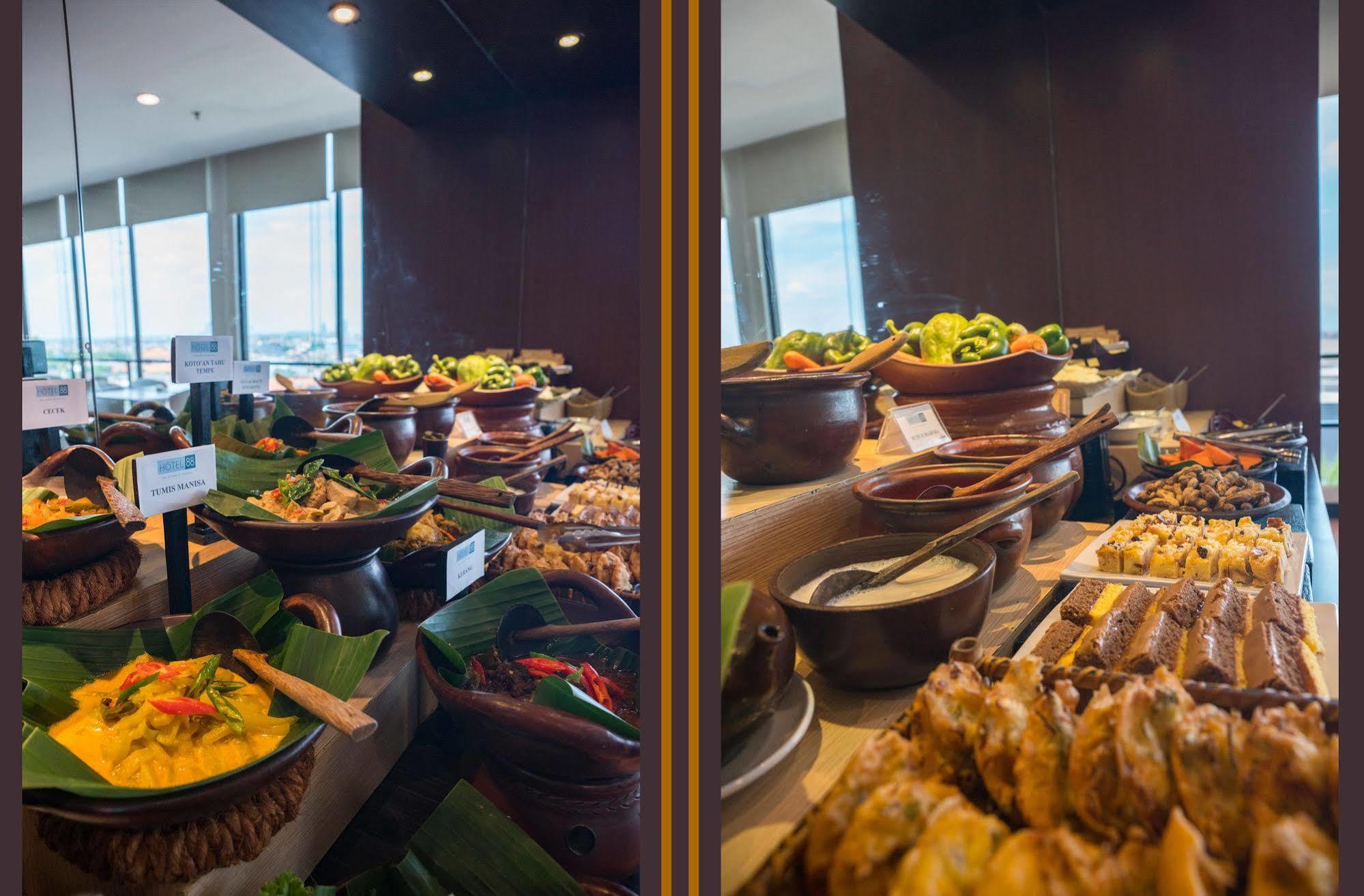 Hotel 88 Embong Malang Tunjungan Surabaya By Wh - Breakfast With The Best View On The Highest Floor And Strategic Location In The City Center Exterior photo